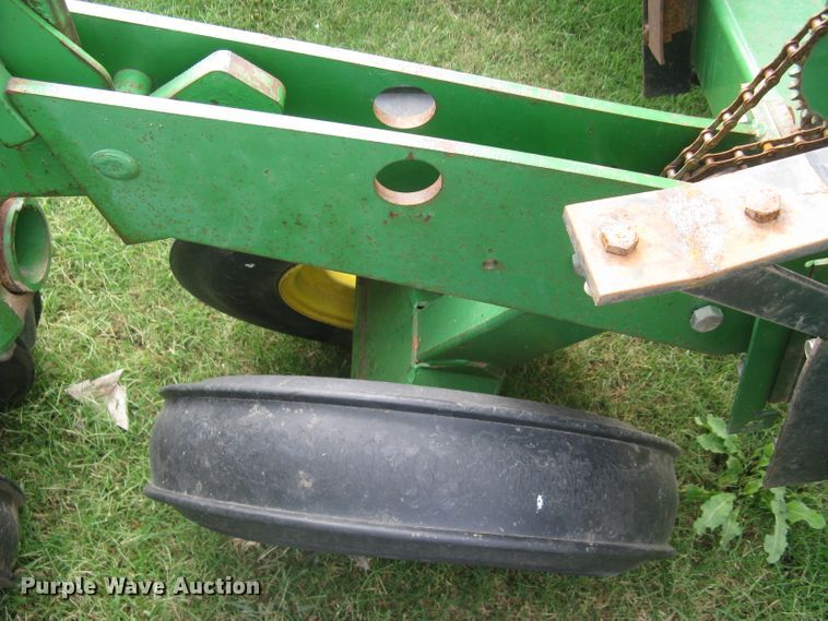 image for item DC1414 John Deere 455 grain drill