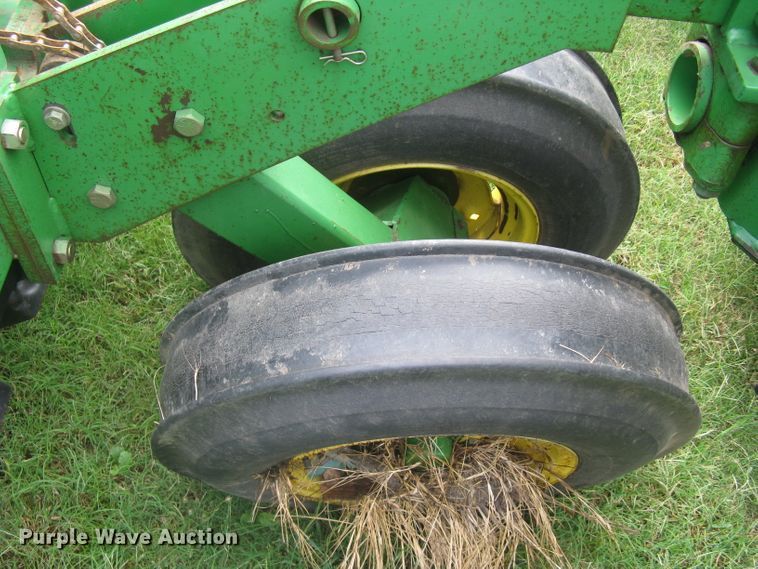 image for item DC1414 John Deere 455 grain drill