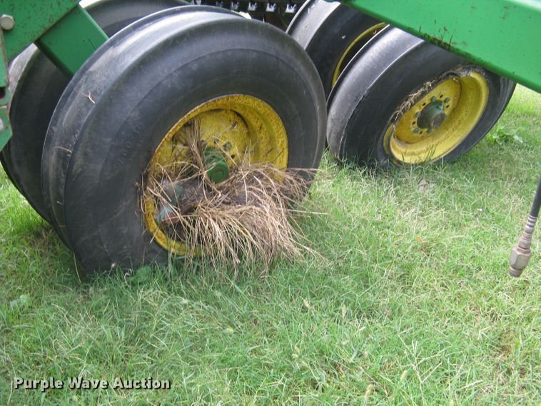 image for item DC1414 John Deere 455 grain drill