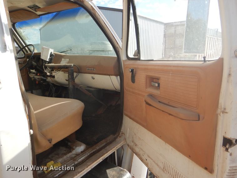 image for item DD4450 1979 Chevrolet Custom Deluxe C70 feed mixer truck