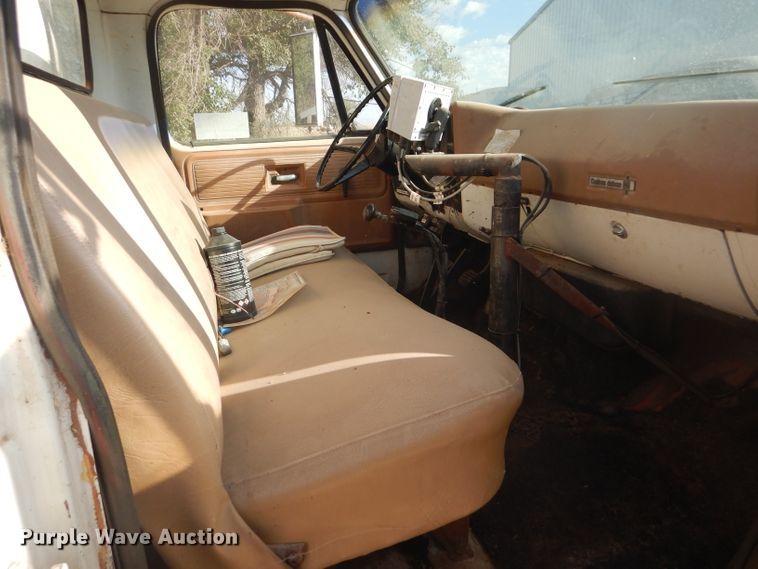 image for item DD4450 1979 Chevrolet Custom Deluxe C70 feed mixer truck