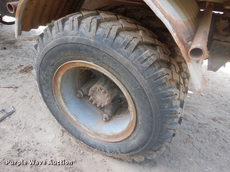 image for item DD4450 1979 Chevrolet Custom Deluxe C70 feed mixer truck