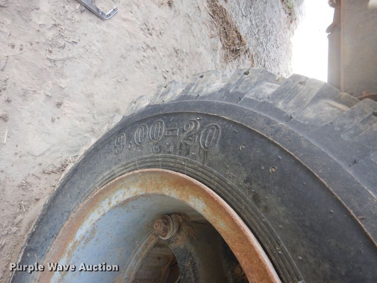 image for item DD4450 1979 Chevrolet Custom Deluxe C70 feed mixer truck