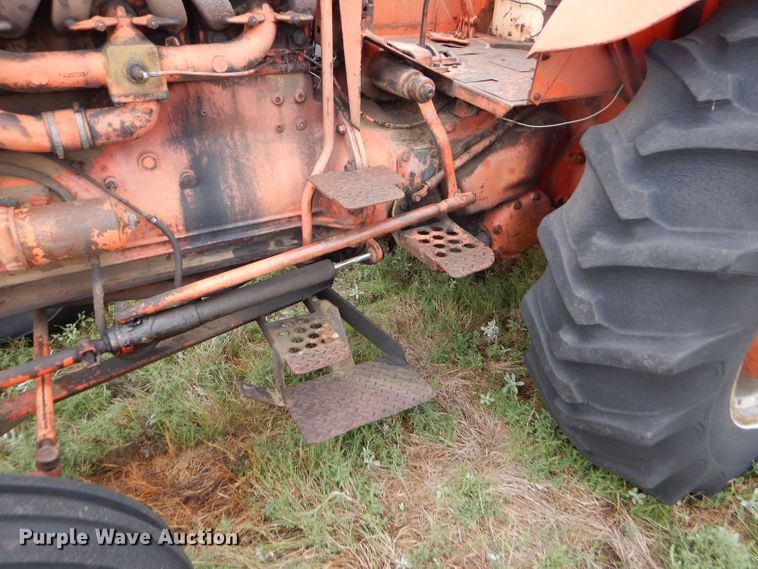 image for item DD4485 1962 Case 930 Comfort King tractor