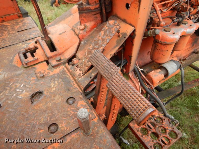 image for item DD4485 1962 Case 930 Comfort King tractor