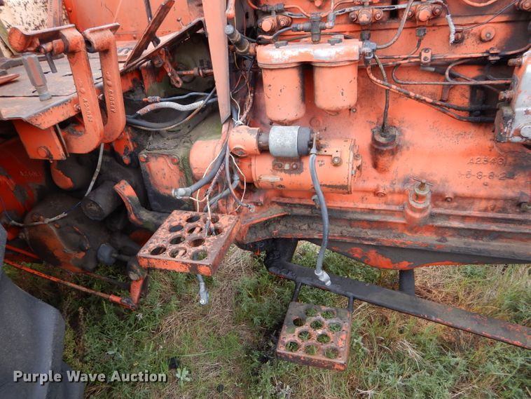 image for item DD4485 1962 Case 930 Comfort King tractor