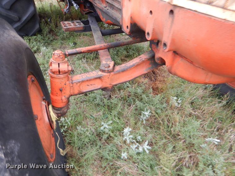 image for item DD4485 1962 Case 930 Comfort King tractor