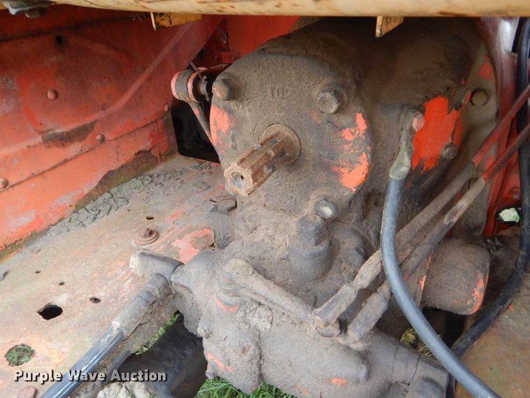 image for item DD4485 1962 Case 930 Comfort King tractor