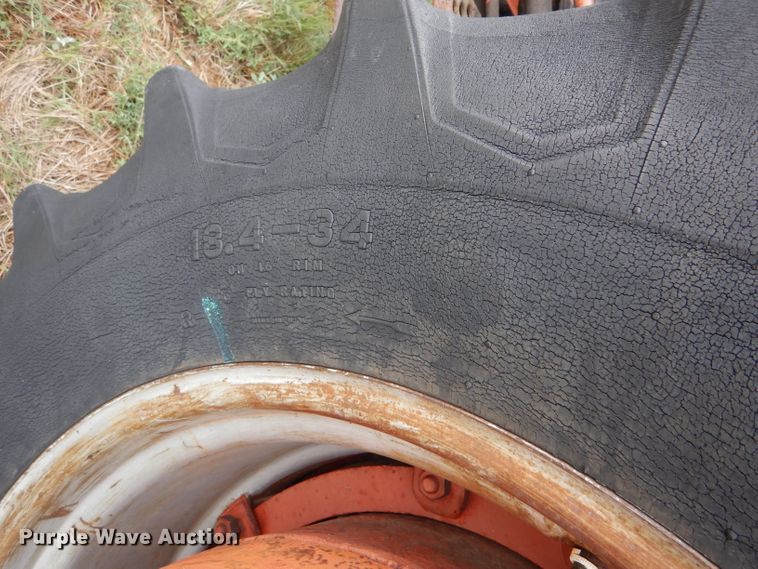 image for item DD4485 1962 Case 930 Comfort King tractor