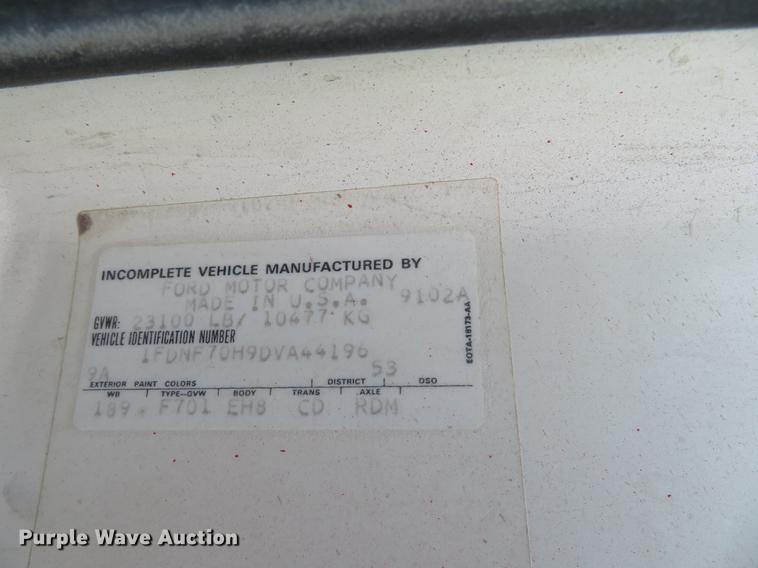 image for item DD7053 1983 Ford F700 brush fire truck