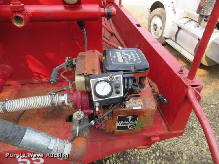 image for item DD7053 1983 Ford F700 brush fire truck