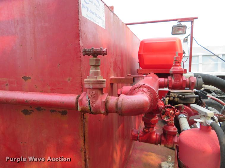 image for item DD7053 1983 Ford F700 brush fire truck