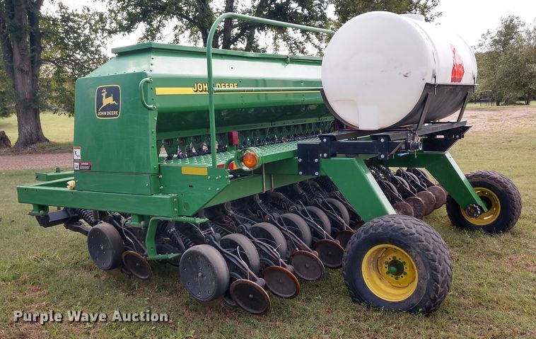 image for item DD7111 John Deere 1560 no-till grain drill