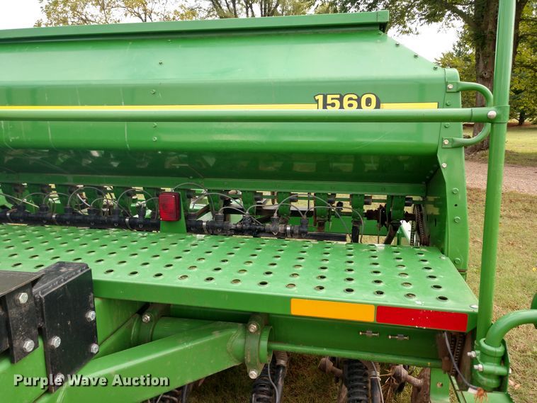image for item DD7111 John Deere 1560 no-till grain drill