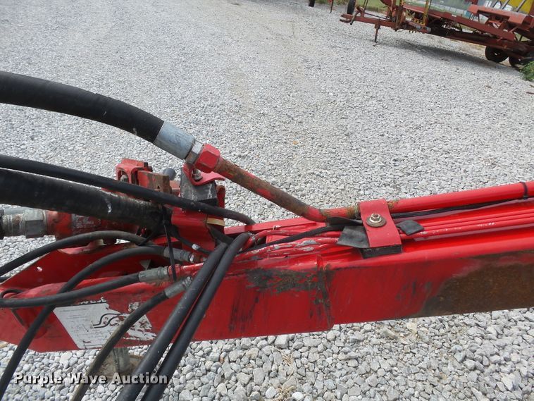 image for item DE8006 2010 Hesston 1476 windrower