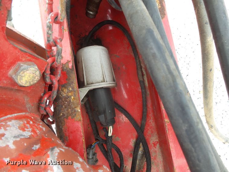 image for item DE8006 2010 Hesston 1476 windrower