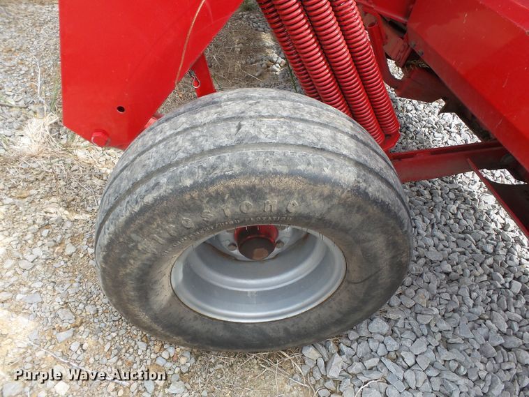 image for item DE8006 2010 Hesston 1476 windrower