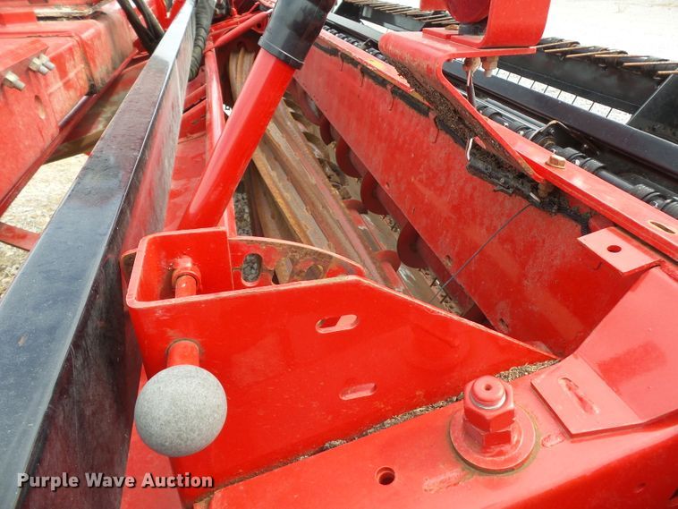 image for item DE8006 2010 Hesston 1476 windrower