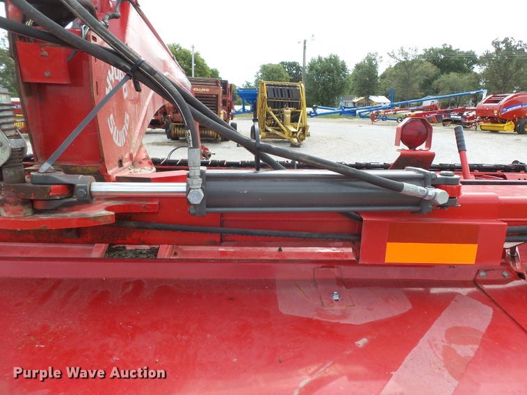 image for item DE8006 2010 Hesston 1476 windrower