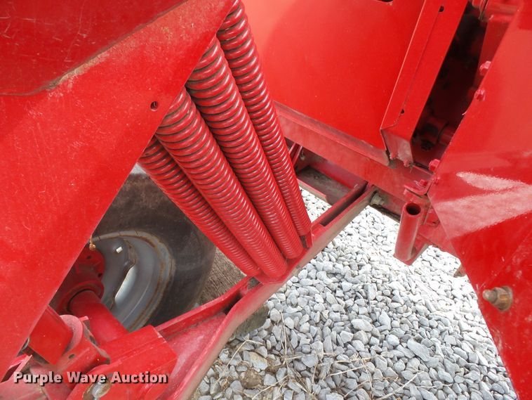 image for item DE8006 2010 Hesston 1476 windrower