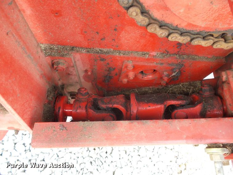 image for item DE8006 2010 Hesston 1476 windrower