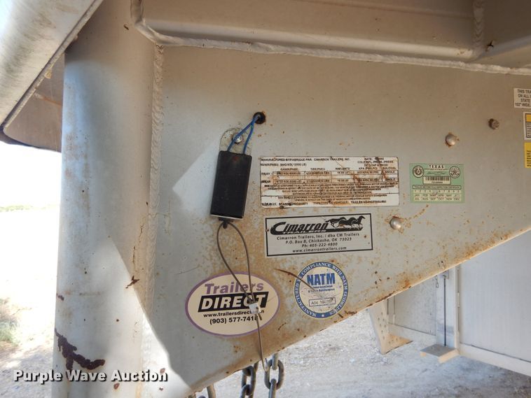 image for item DF2585 2005 Cimarron NS4HG21800260E livestock trailer