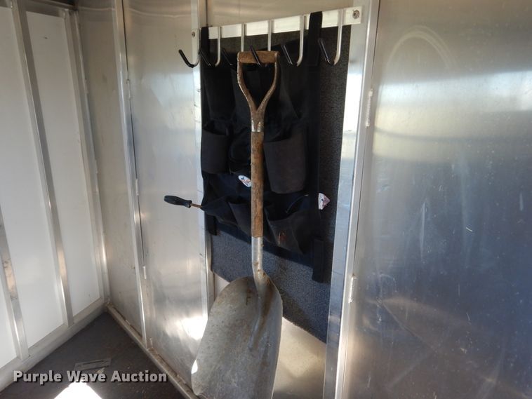 image for item DF2585 2005 Cimarron NS4HG21800260E livestock trailer