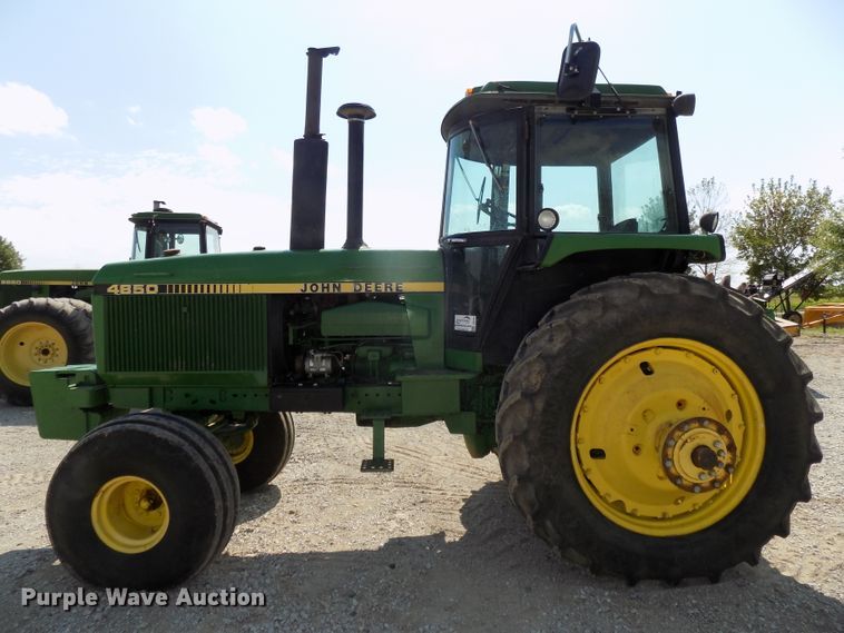 image for item DG2444 1988 John Deere 4850 tractor