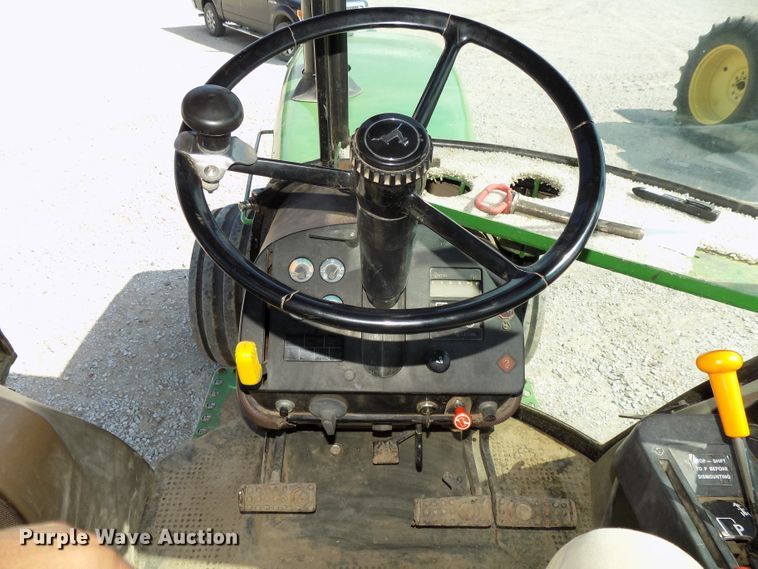 image for item DG2444 1988 John Deere 4850 tractor