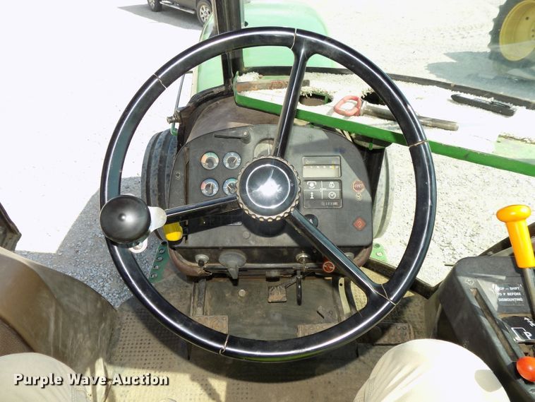 image for item DG2444 1988 John Deere 4850 tractor