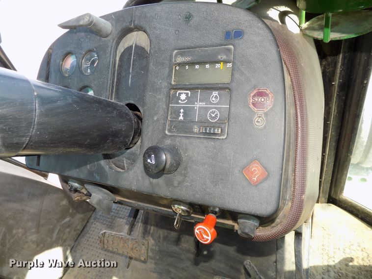 image for item DG2444 1988 John Deere 4850 tractor