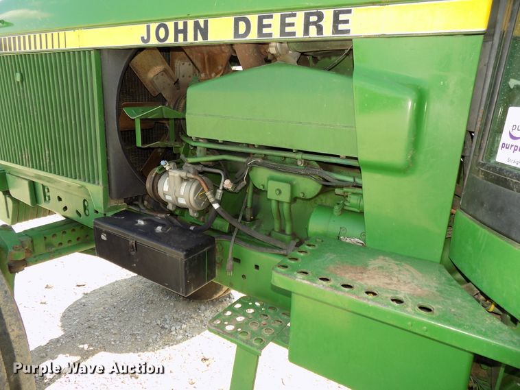 image for item DG2444 1988 John Deere 4850 tractor