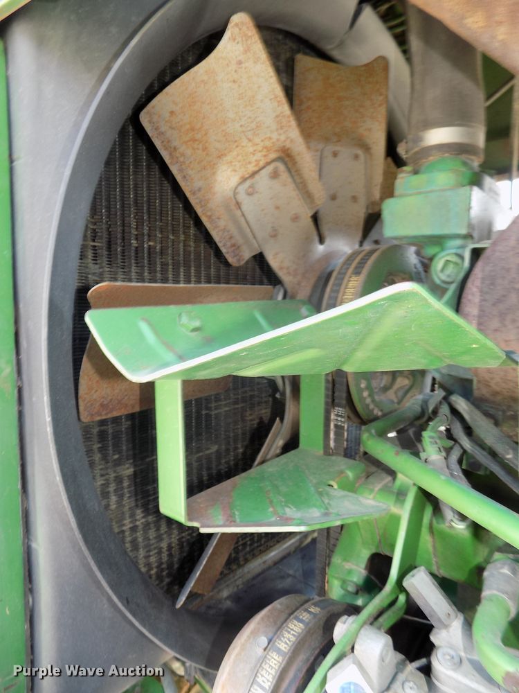 image for item DG2444 1988 John Deere 4850 tractor