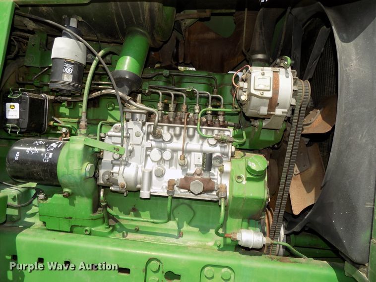 image for item DG2444 1988 John Deere 4850 tractor