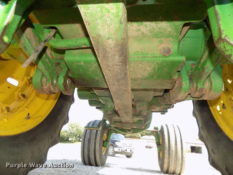 image for item DG2444 1988 John Deere 4850 tractor