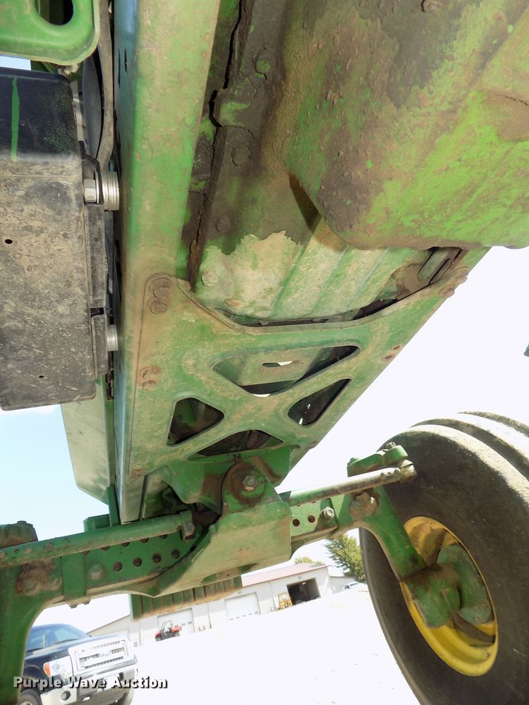 image for item DG2444 1988 John Deere 4850 tractor