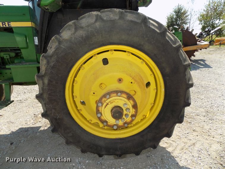 image for item DG2444 1988 John Deere 4850 tractor