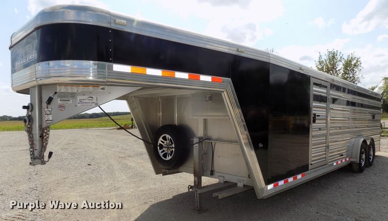 image for item DG2447 2014 Cimarron Showstar livestock trailer