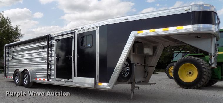 image for item DG2447 2014 Cimarron Showstar livestock trailer