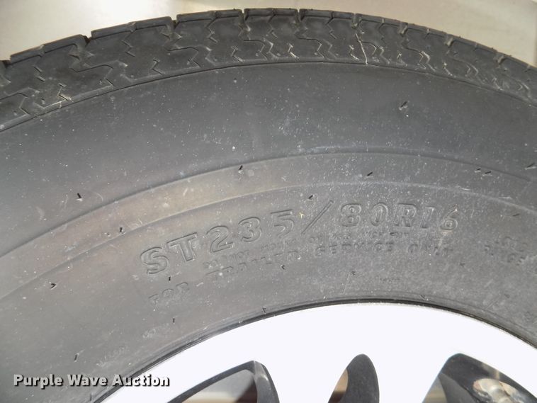 image for item DG2447 2014 Cimarron Showstar livestock trailer