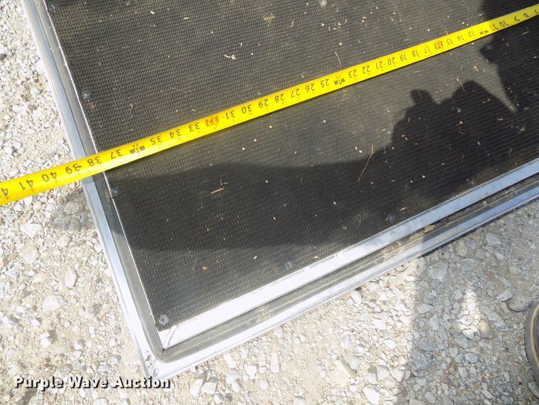 image for item DG2447 2014 Cimarron Showstar livestock trailer