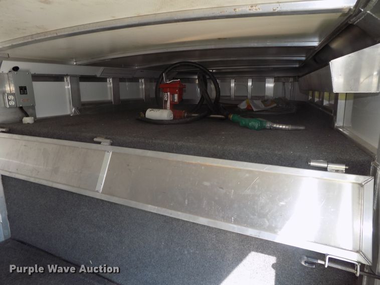 image for item DG2447 2014 Cimarron Showstar livestock trailer