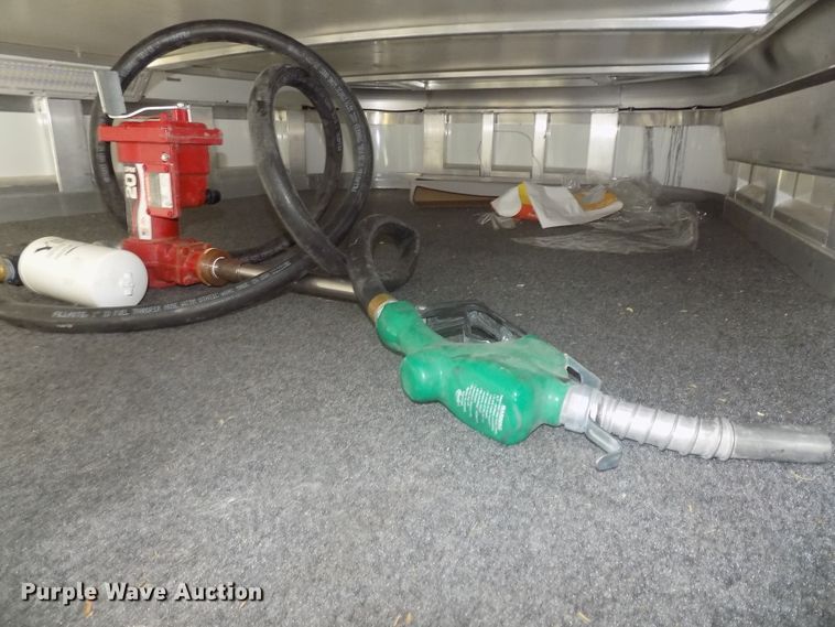 image for item DG2447 2014 Cimarron Showstar livestock trailer