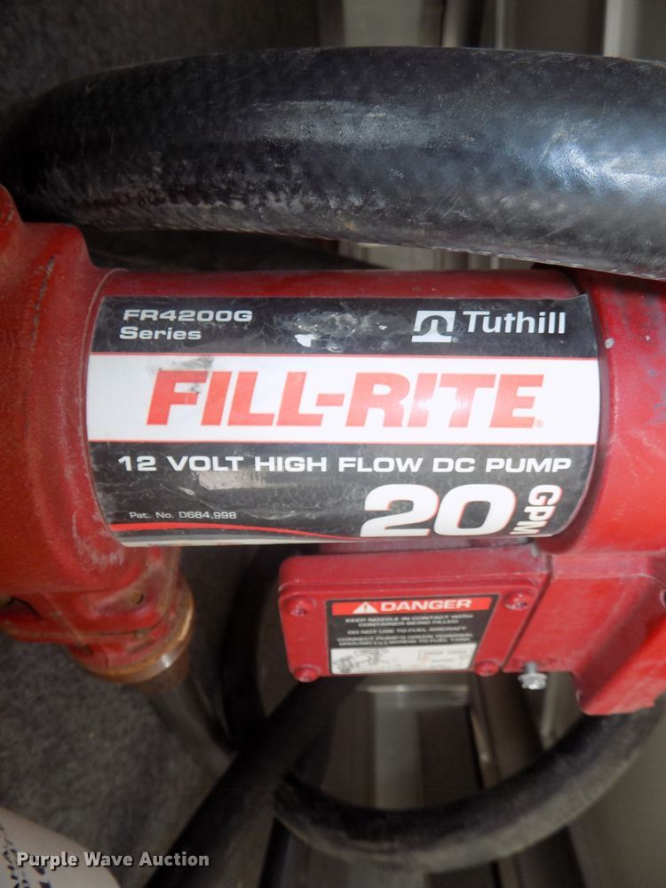 image for item DG2447 2014 Cimarron Showstar livestock trailer