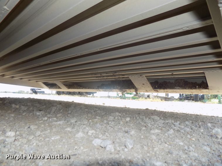 image for item DG2447 2014 Cimarron Showstar livestock trailer