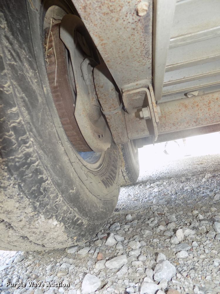 image for item DG2447 2014 Cimarron Showstar livestock trailer