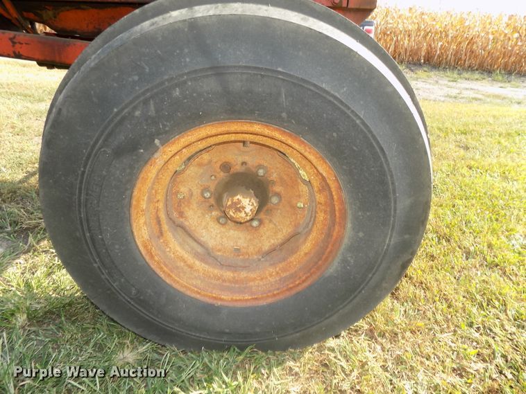 image for item DG2448 1968 Allis Chalmers One-Eighty tractor