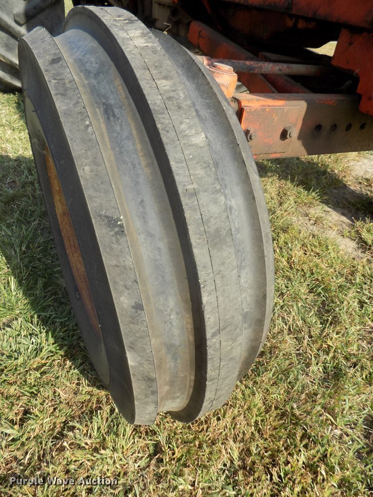 image for item DG2448 1968 Allis Chalmers One-Eighty tractor