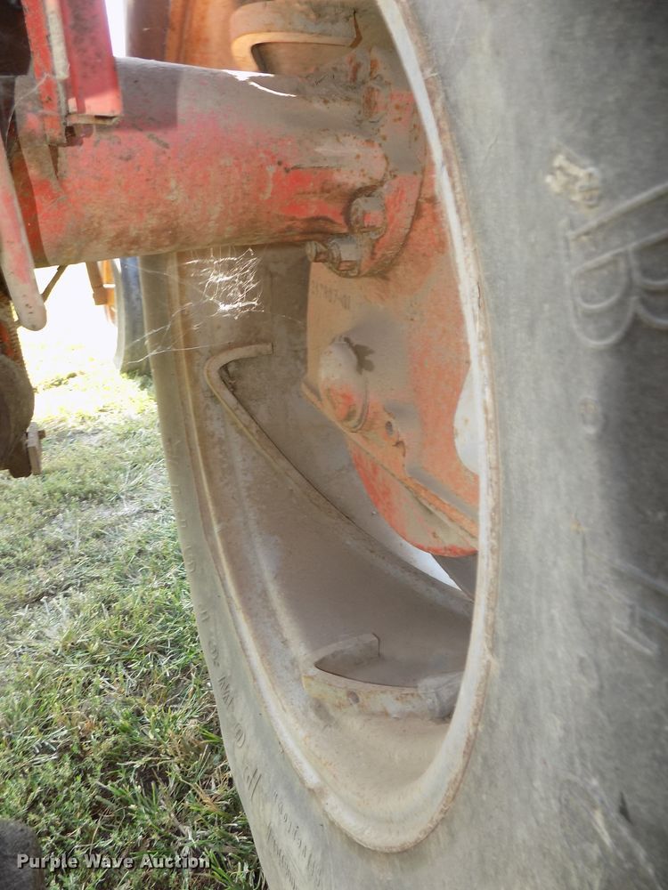 image for item DG2448 1968 Allis Chalmers One-Eighty tractor