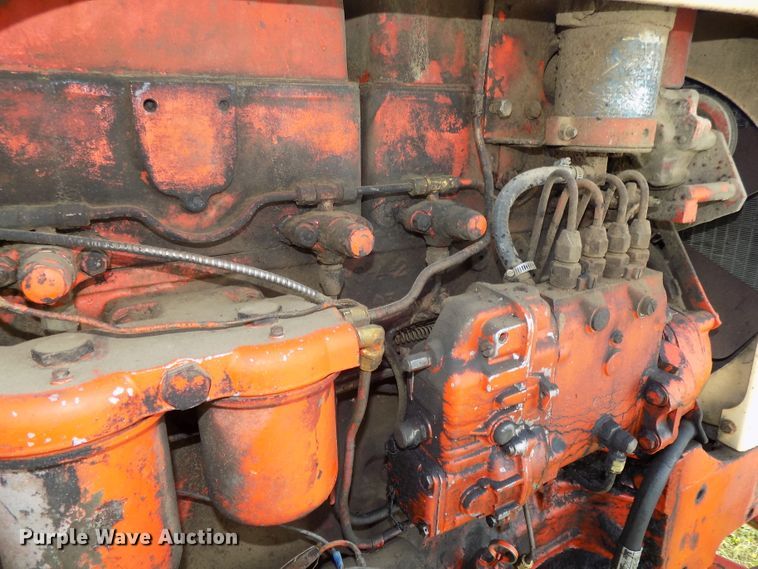 image for item DG2450 1967 Case 831C Comfort King tractor